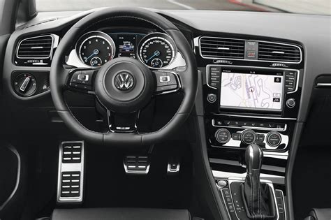 Volkswagen Golf R MK7 - AutoTribute