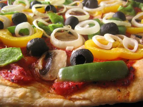 The Worst Pizza Toppings (PHOTOS) | HuffPost Life