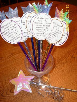 Queen Esther’s Courage - Crown Craft - SundaySchoolist