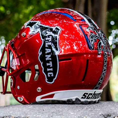 FAU - HELMET HISTORY