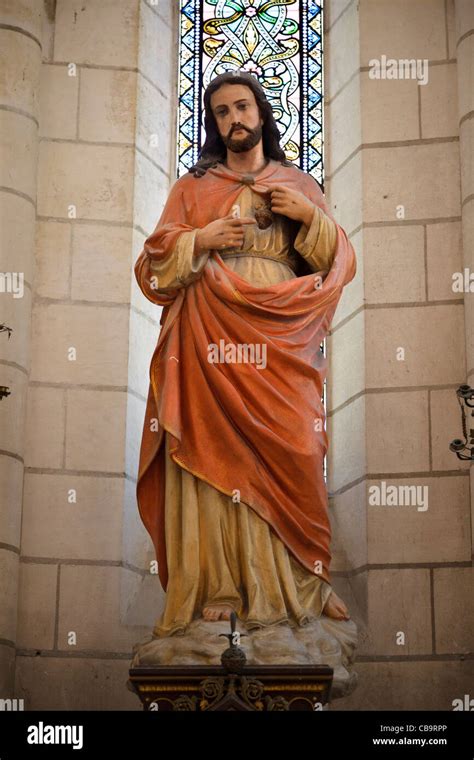 Jesus Christ statue in a Catholic church Stock Photo - Alamy