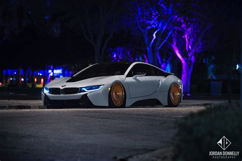 This bagged BMW i8 : r/Stance