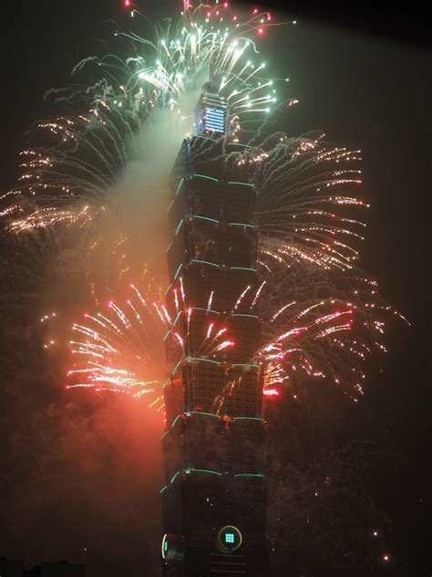 Great fireworks 6 Taipei 101, Scenic Views, Four Square, Great Places ...