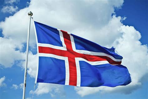 Symbolism, History, and Meaning Behind Iceland's Flag | I am Reykjavik