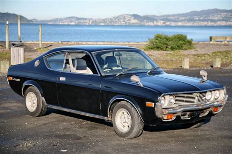 Mazda RX-4 - Information and photos - MOMENTcar