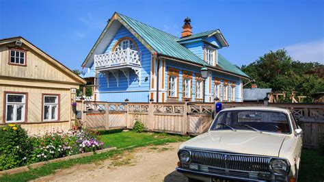 Everything you ever wanted to know about Russian country houses ...