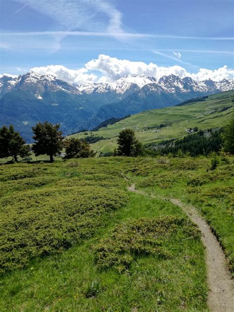 Self-guided Aosta Valley Hiking Tour (Italy)