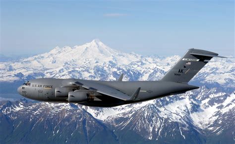 File:C-17 Globemaster III 4.jpg - Wikipedia