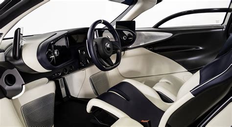 McLaren Speedtail for Sale in Dubai at $3.5 Million - 1 of 106 ...