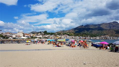 Giardini-Naxos beaches - Sicily Taormina and around