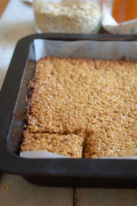 Golden Syrup Flapjacks - Julia's Cuisine