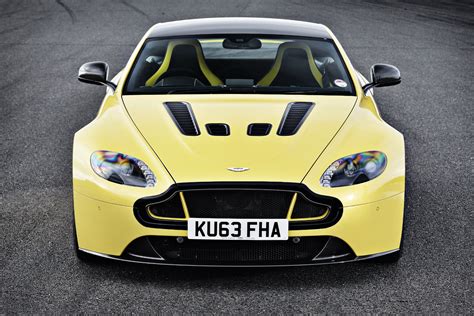 2013 Aston Martin Vantage - astonmartinlagonda21