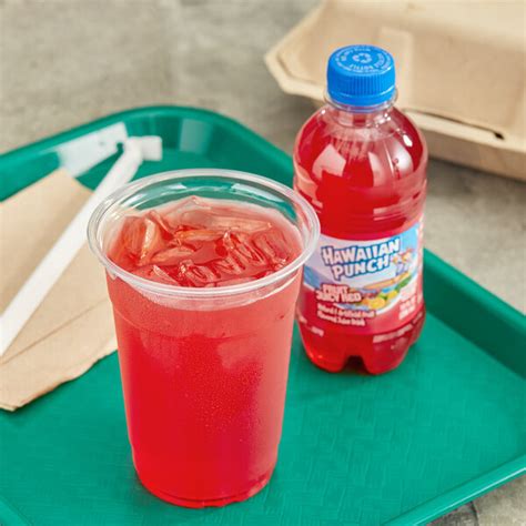 Hawaiian Punch Fruit Juicy Red 10 fl. oz. - 24/Case