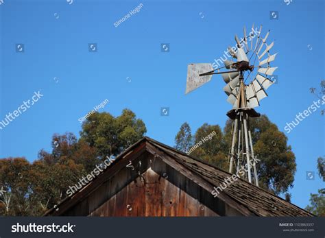 52 Aeromotor Windmill Images, Stock Photos & Vectors | Shutterstock