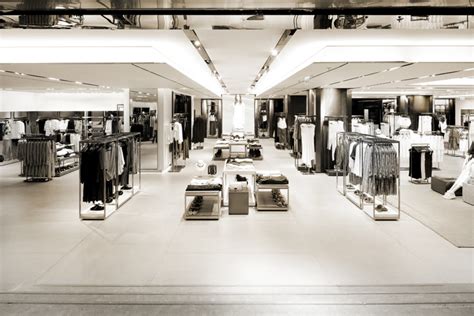 » Zara store by Elsa Urquijo Architects, Hong Kong