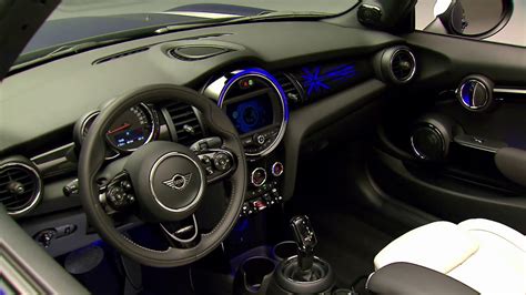 The new MINI Convertible Interior Design