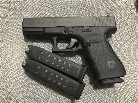 Glock Model 19 9mm Gen 4 Gun:The Best Compact Pistol In The World ...