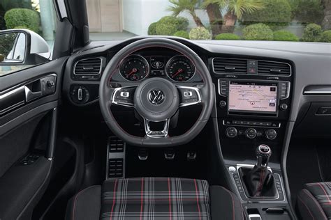 New Golf GTI - Interior – ergonomics and configuration | Volkswagen ...