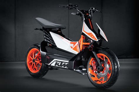 KTM E-Speed - An Electric Scooter from Austria - Asphalt & Rubber