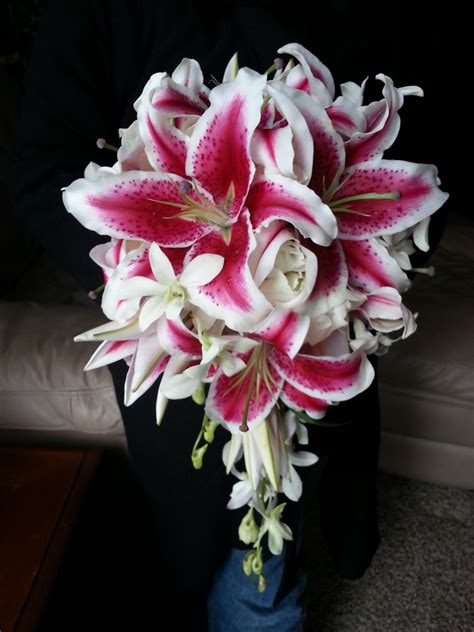 Citrus | Artistic Bloom | Stargazer lily wedding bouquet, Stargazer ...