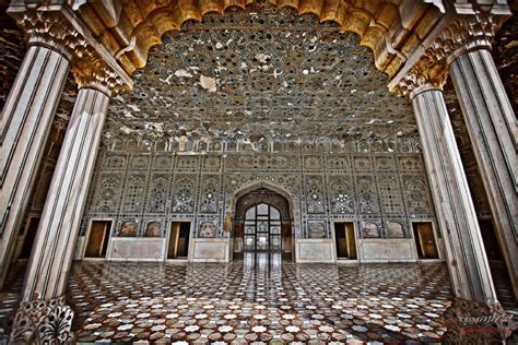 Sheesh Mahal, "Palace of Mirrors", built by Shahjahan in 1631-32 AD ...