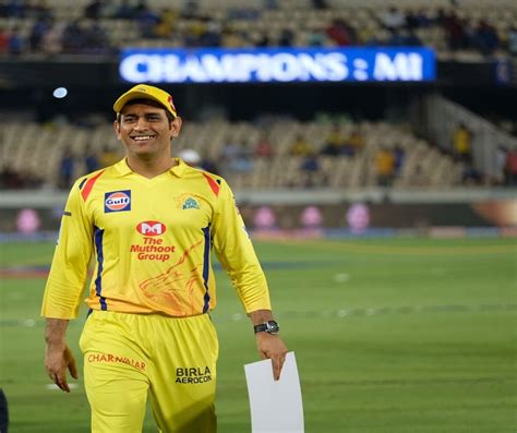 IPL 2021: MS Dhoni to hand over CSK's captaincy to Faf du Plessis? Here ...