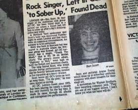 BON SCOTT Lead Singer of Australian Hard Rock Band AC/DC Death 1980 ...