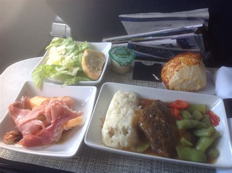 American Airlines First Class Domestic Meals – Paul Sees the World