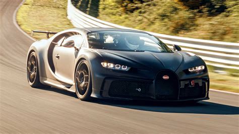 Watch The Bugatti Chiron Pur Sport In Action On The Race Track