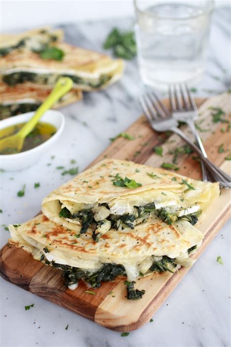 Easy Savory Crepes Recipe - 25 Savory Crepe Fillings For Your Brunch Menu