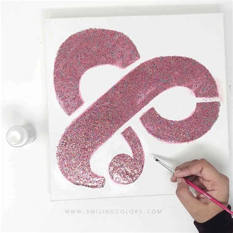 Glitter wall art + 5 more Glitter Crafts to make - Smiling Colors