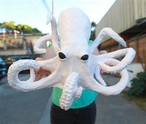 Creepy Paper Mache Octopus: Craft Tutorial