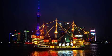 Huangpu River Cruise