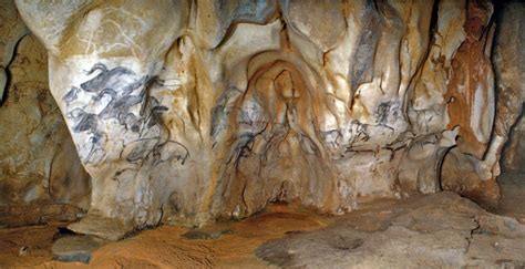 Wall Painting With Horses Chauvet Cave at PaintingValley.com | Explore ...