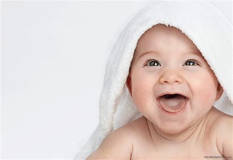 Laughing Baby white background wallpaper - windows 10 Wallpapers