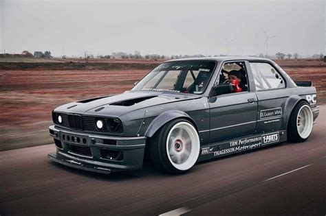 Pin by Jason Xu on ️ Voitures & motos ⚡ | Bmw e30 coupe, Bmw, Bmw e30