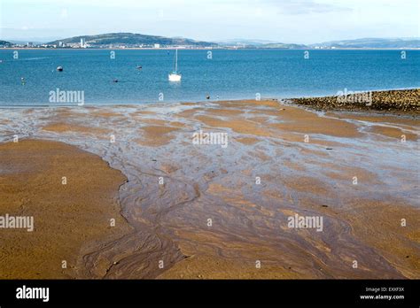 Mumbles beach swansea hi-res stock photography and images - Alamy