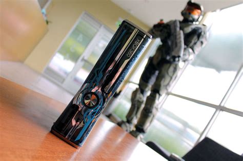 343 Releases New Pics Of The Halo 4 Special Edition Xbox 360 | GamerFront