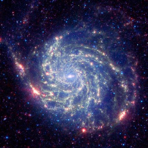 Spitzer Space Telescope's View of Galaxy Messier 101 | Hubble pictures ...