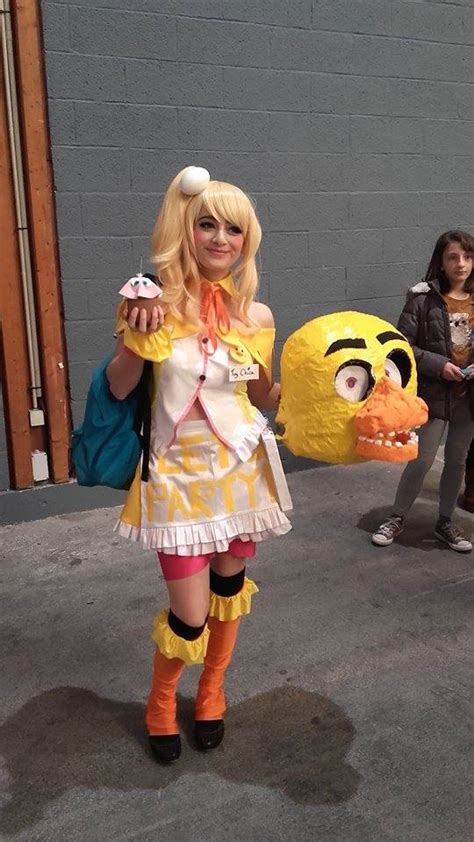 Five Nights At Freddy's - Toy Chica Cosplay by NuttyBlue on DeviantArt