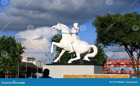 Diponegoro Statue Park (Taman Patung Diponegoro) Editorial Photo ...