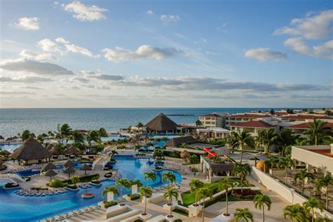 Moon Palace Golf & Spa: Three Family-Friendly Cancun Resorts in One