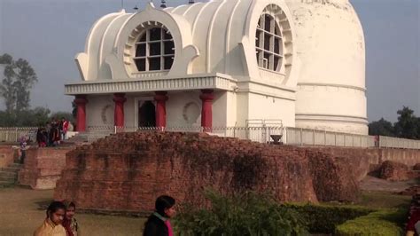 Parinirvana Temple and Stupa - Kushinagar, India - YouTube