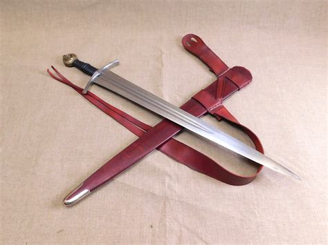 Medieval Z sword scabbard - Rounded Rain Flap - Tod's Workshop