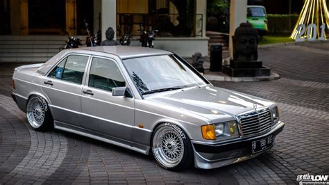 Mercedes Benz W201 190E AMG Tuning Stance - YouTube