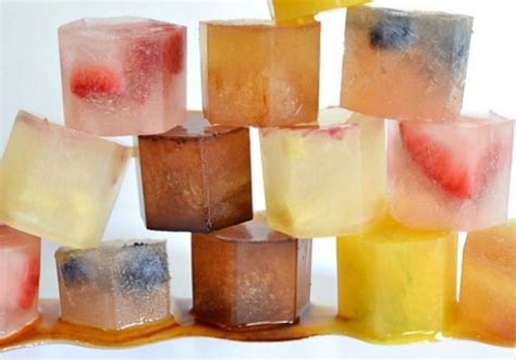 No more watered-down drinks! Make these flavored ice cubes for summer ...