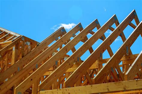 Roof Rafters Vs. Trusses: What’s the Difference and Which is best for ...