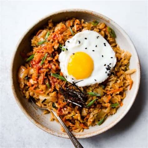 Vegetarian Kimchi Fried Rice (20 Minutes!) | Healthy Nibbles by Lisa Lin