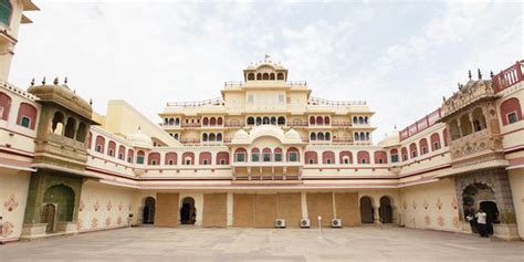 City Palace Jaipur, India (Entry Fee, Timings, History, Built by ...