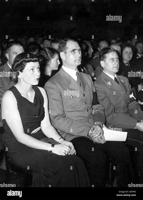 Frau von rudolf hess -Fotos und -Bildmaterial in hoher Auflösung – Alamy